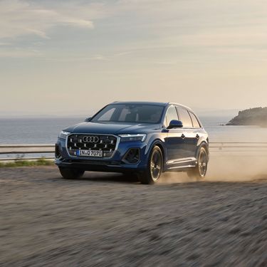 Dynamic view of the Audi Q7 SUV